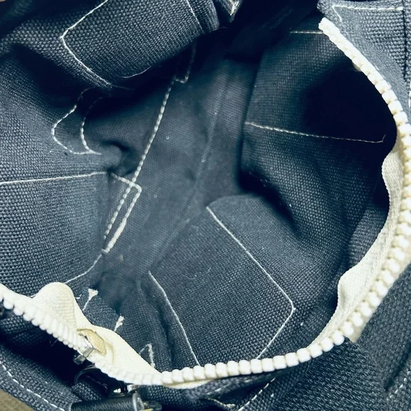 BDG serena mini tote bag from urban outfitters - Picture 11 of 12